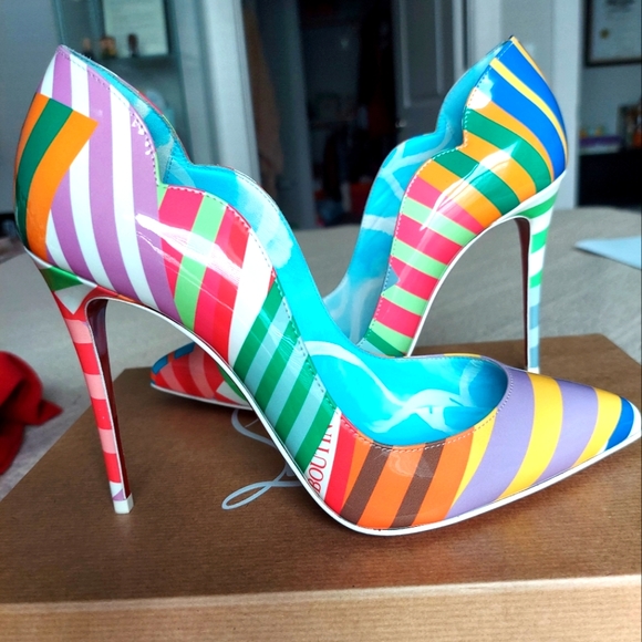 NIB Christian Louboutin Grand Bain Heels - Picture 1 of 11